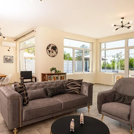 Луксозна вила Casa Lulu Sea View Балчик