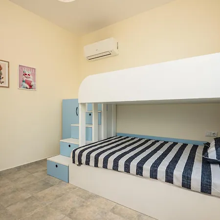 Casa Lulu Sea View Луксозна вила *
