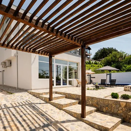 Casa Lulu Sea View Луксозна вила Балчик